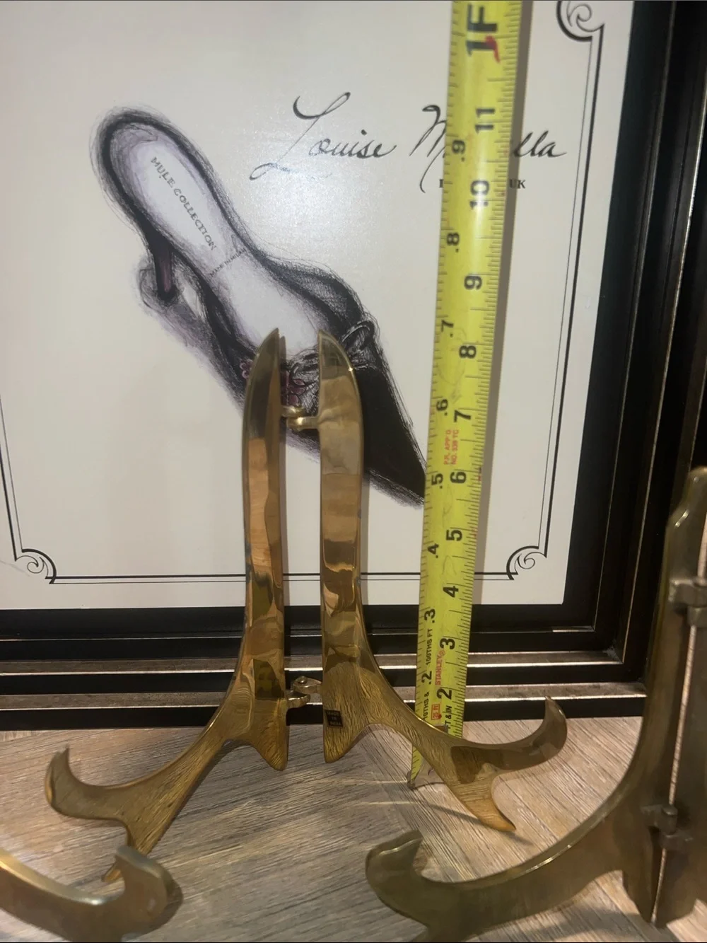 Brass Display Easel Stand for Wall Decor - Gold